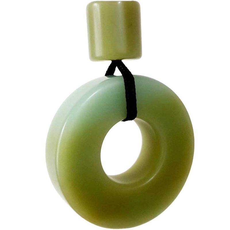 Temática de amor 100% Jade natural Chinês Antigo Esculpido à mão Botão de Segurança Pendente Verde e Amarelo claro